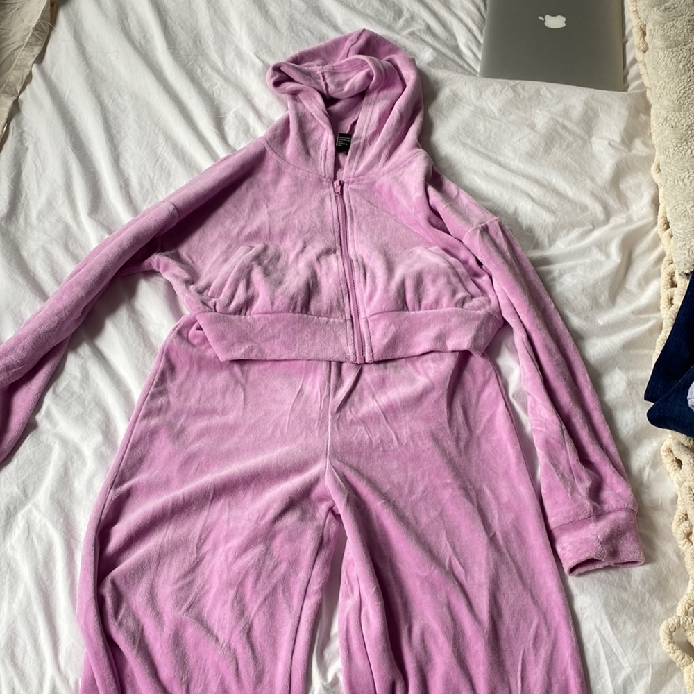 Sweatsuit